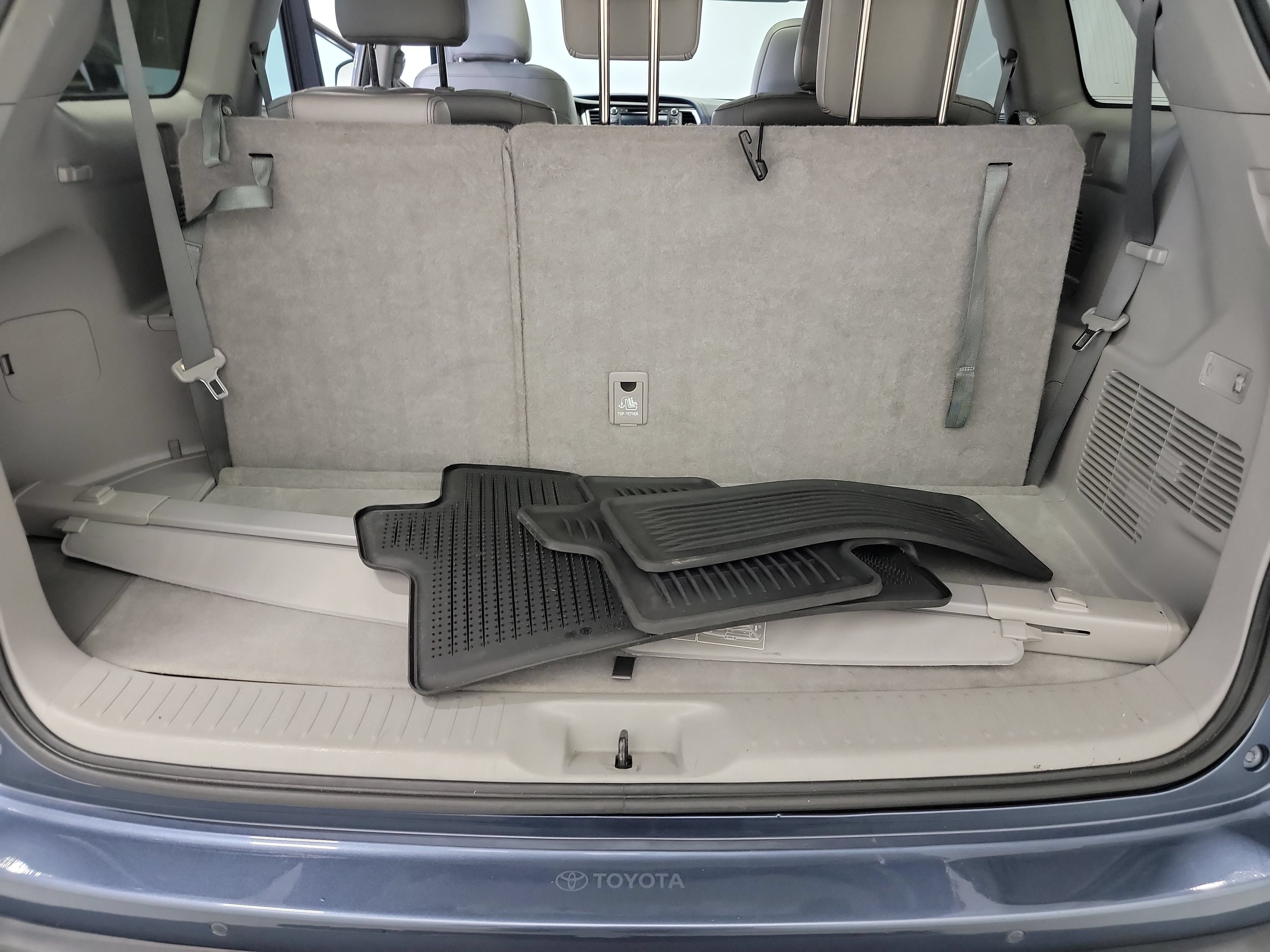 Used 2018 Toyota Highlander Limited Platinum AWD/4WD image 26