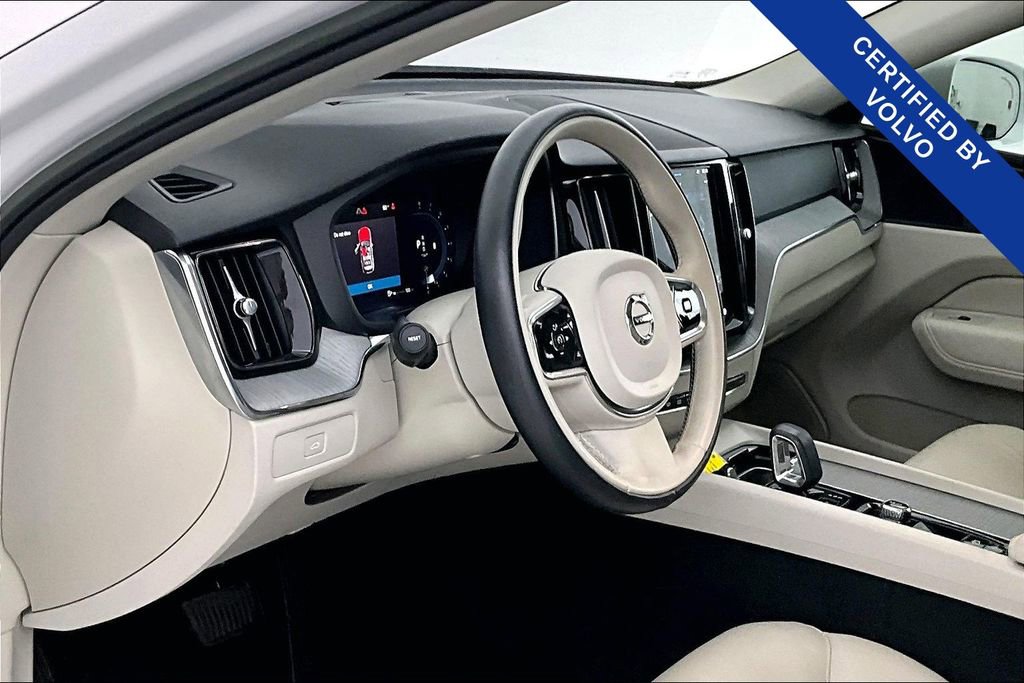 Used 2023 Volvo XC60 B5 Plus w/ Protection Package Premier image 17