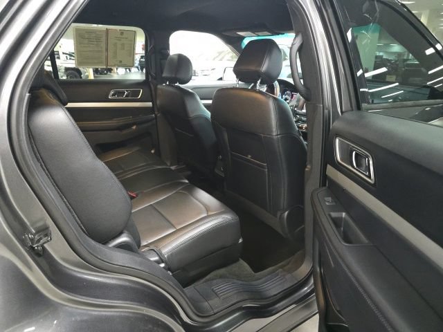 Used 2016 Ford Explorer XLT w/ Equipment Group 202A FWD image 8