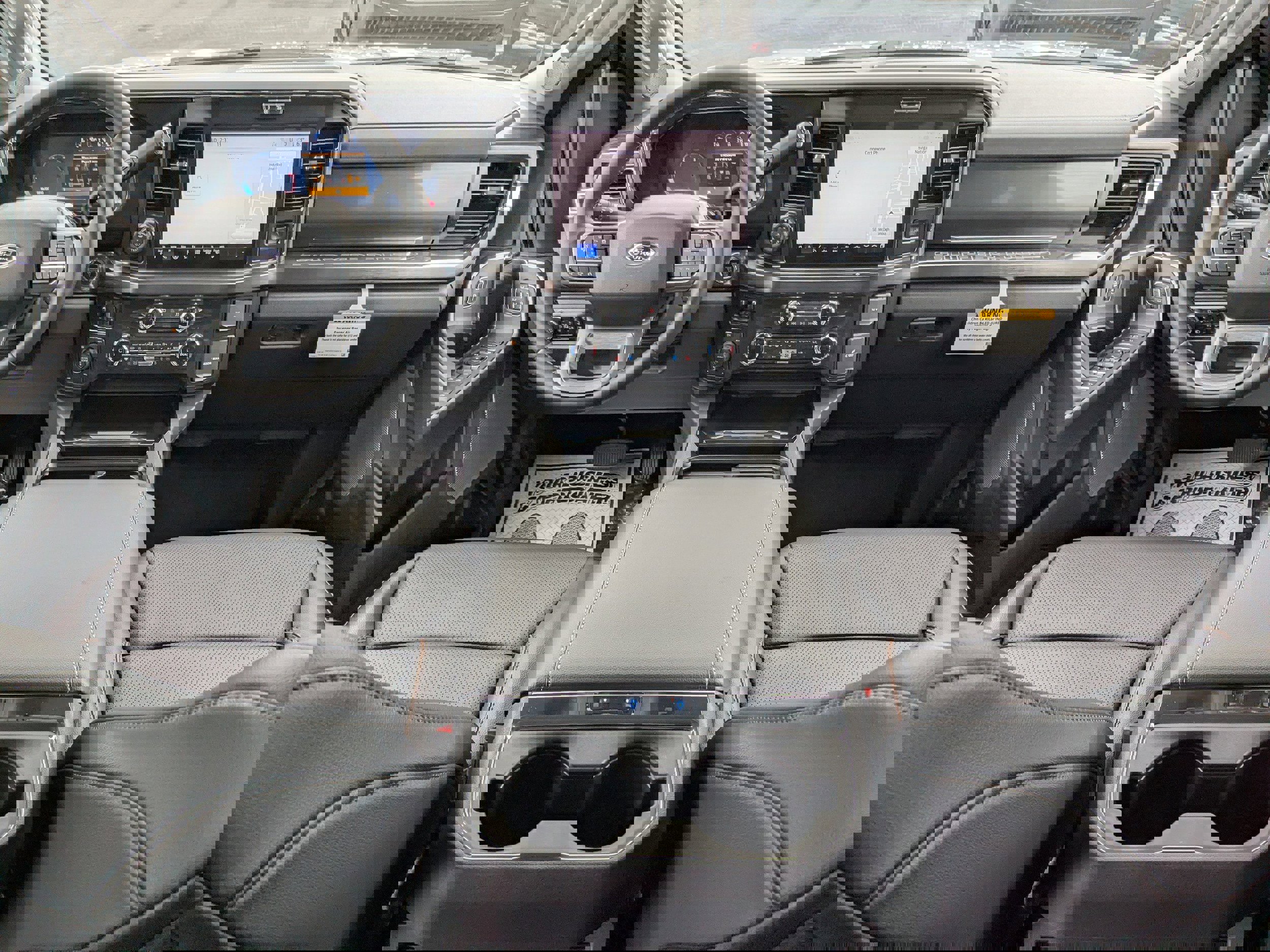 New 2026 Ford F250 Lariat w/ Black Appearance Package image 13