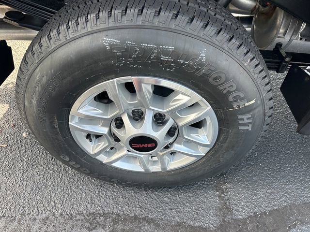 New 2025 GMC Sierra 2500 Pro w/ Convenience Package AWD/4WD image 13