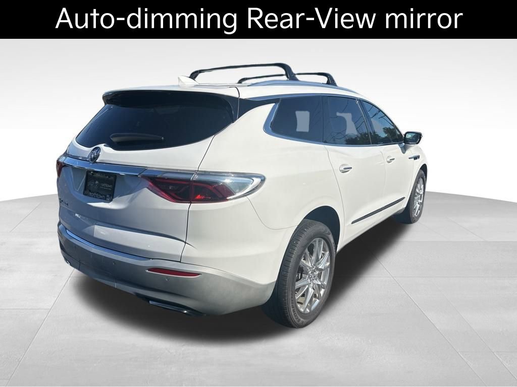 Used 2023 Buick Enclave Essence w/ Experience Buick Package image 9
