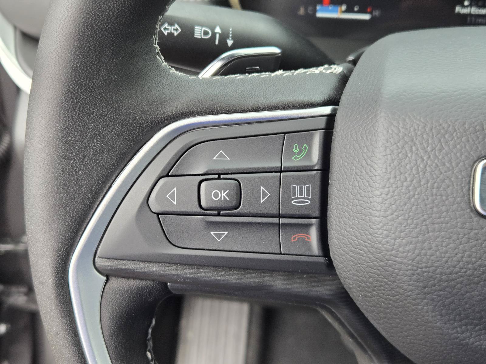 New 2026 Jeep Grand Cherokee Laredo X RWD image 17