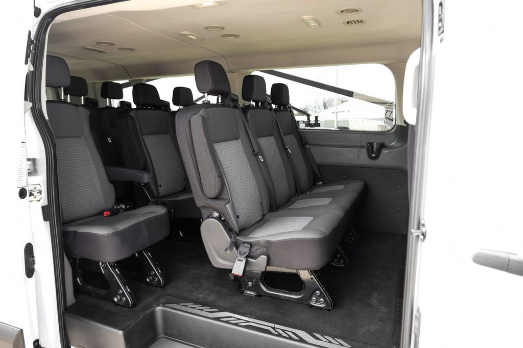 Used 2023 Ford Transit 350 XLT image 33