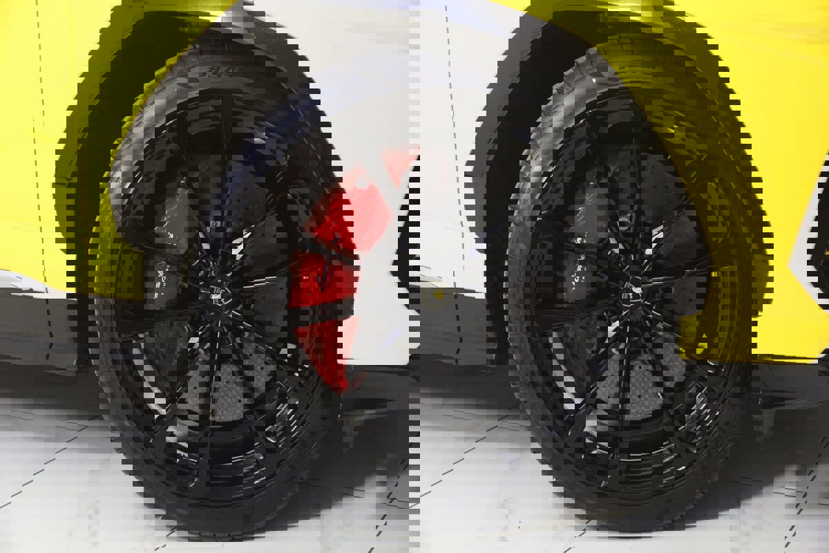 Used 2019 Lamborghini Urus image 21