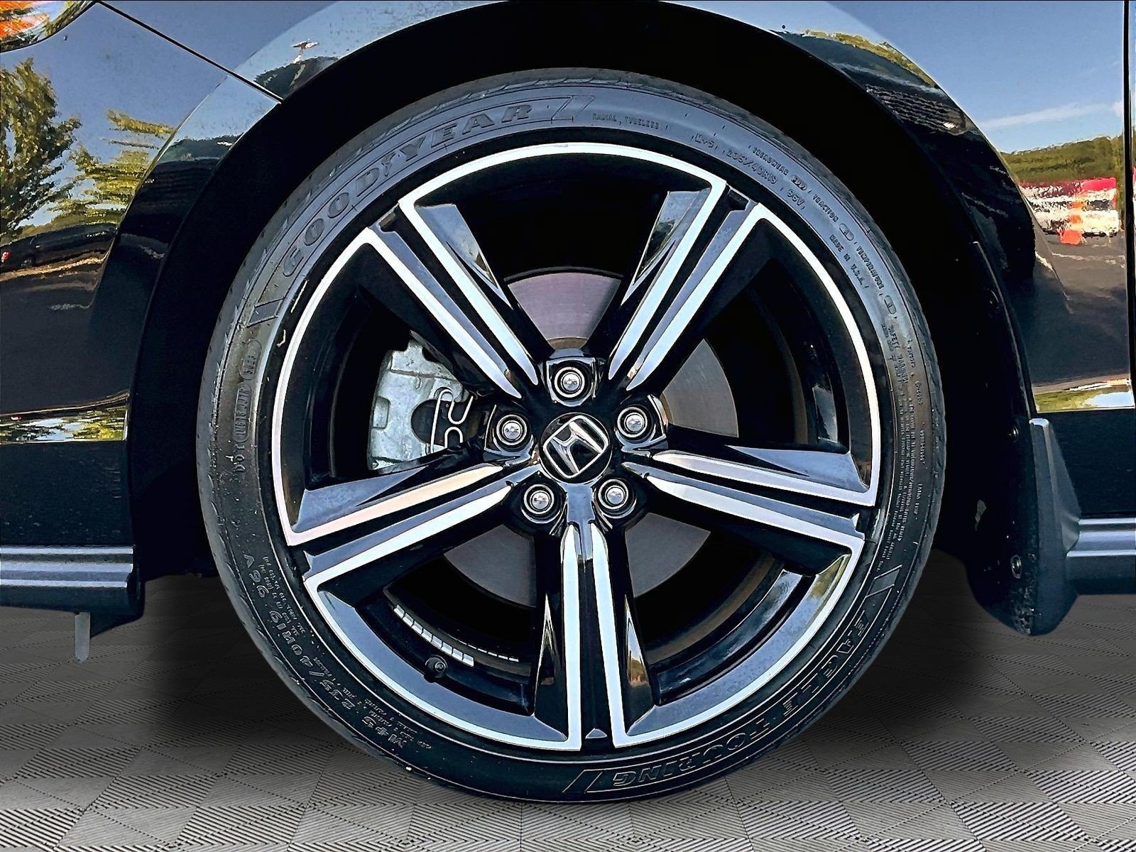 Used 2024 Honda Accord Sport image 33
