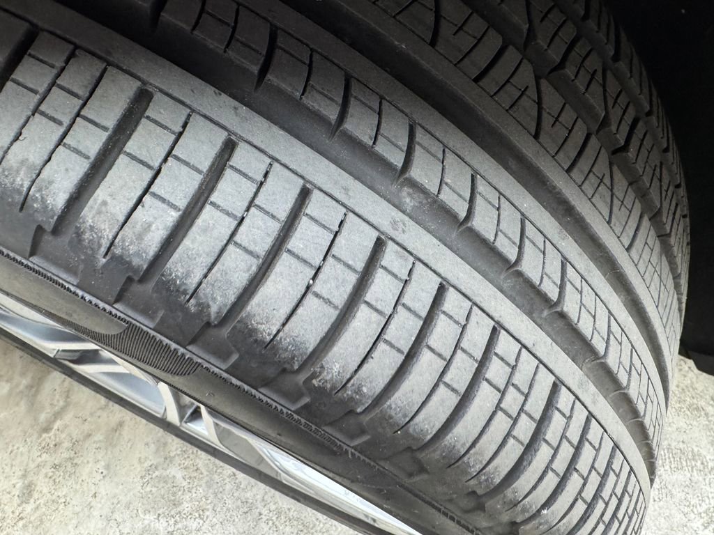 Used 2023 Porsche Cayenne S AWD/4WD image 30