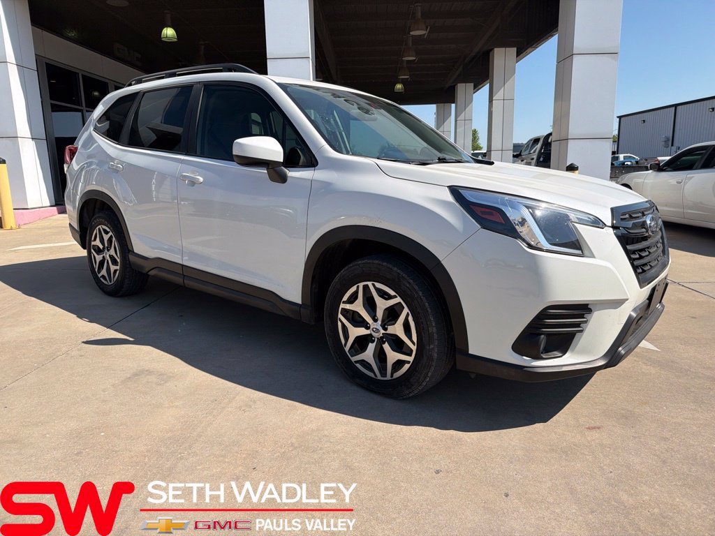 Used 2022 Subaru Forester Premium AWD/4WD image 1