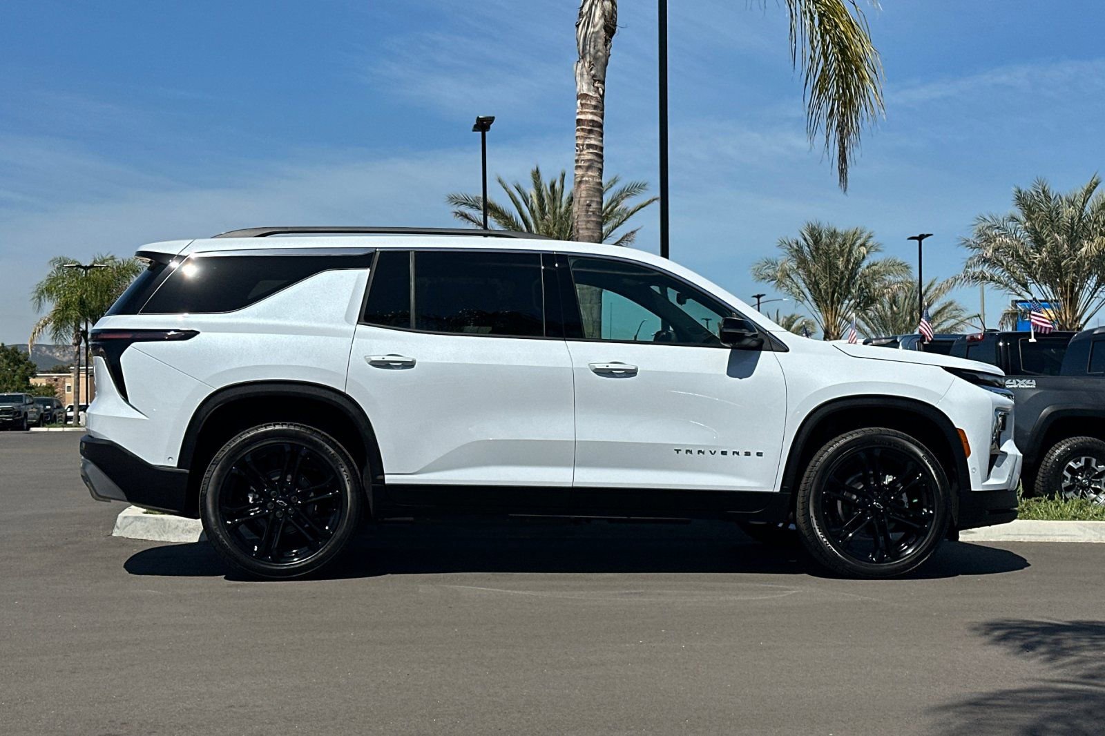New 2026 Chevrolet Traverse LT w/ Enhanced Driving Package FWD image 3