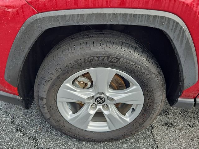 Used 2021 Toyota RAV4 XLE w/ Convenience Package image 26