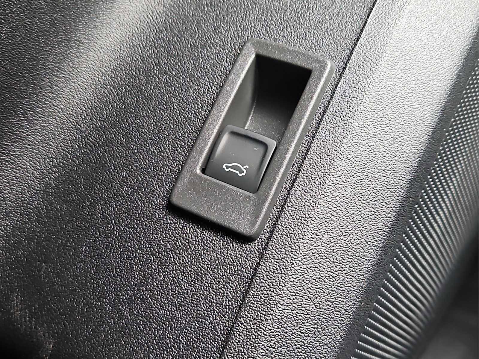 New 2026 Audi Q5 Premium Plus image 22