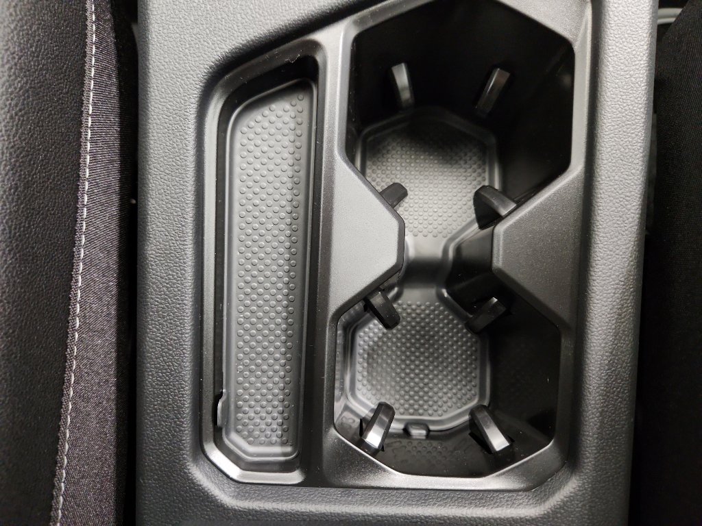 New 2026 Volkswagen Taos SEL image 25