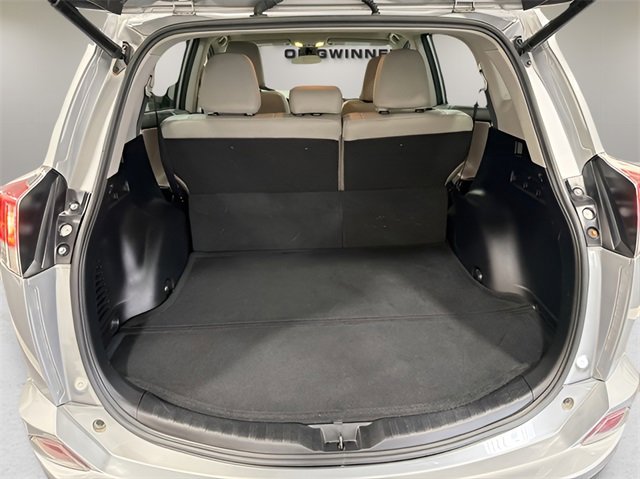 Used 2018 Toyota RAV4 XLE image 34