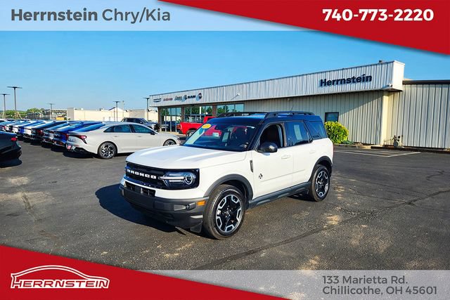 Used 2024 Ford Bronco Sport Outer Banks w/ Tech Package AWD/4WD image 3