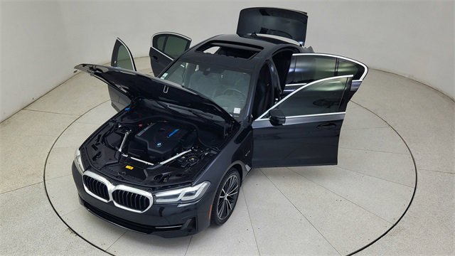 Used 2023 BMW 530e xDrive w/ Premium Package image 87