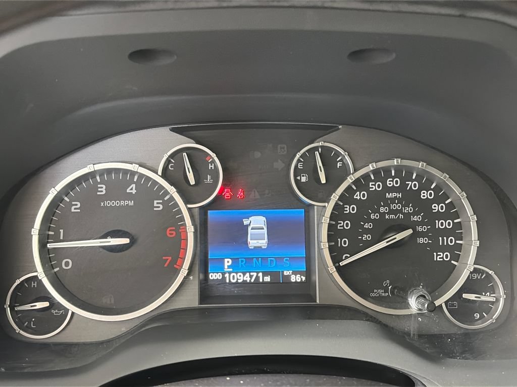 Used 2017 Toyota Tundra SR5 w/ TRD Off Road Package AWD/4WD image 15