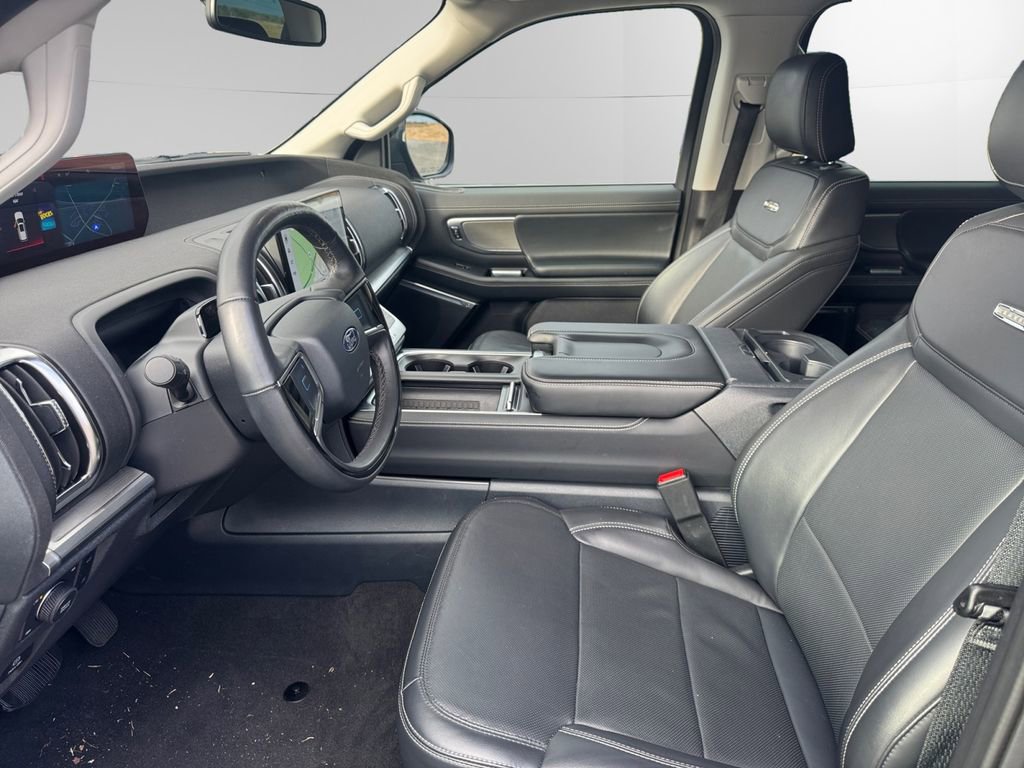 Certified 2025 Ford Expedition Max Platinum image 9