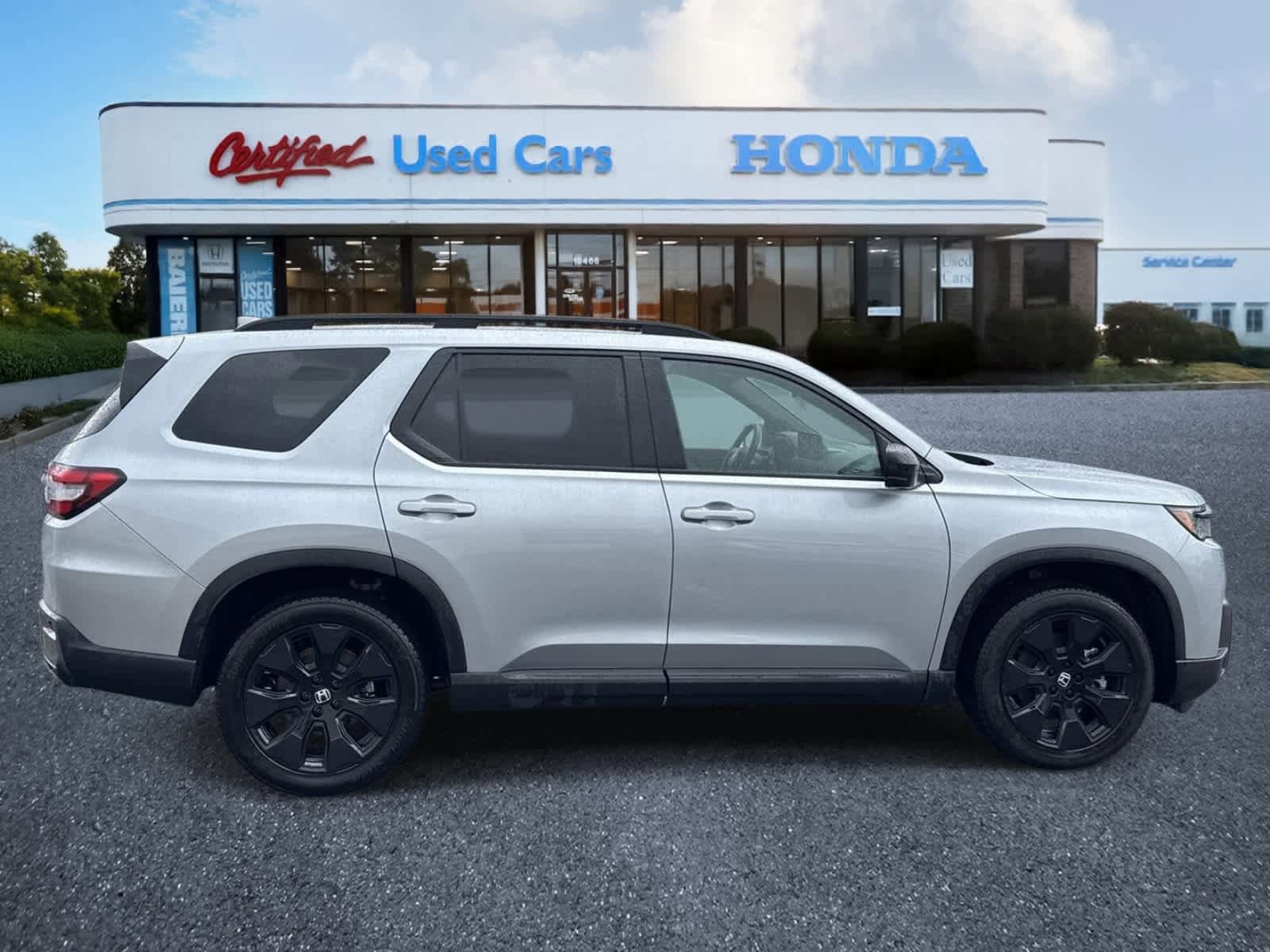Used 2026 Honda Pilot Black Edition image 6