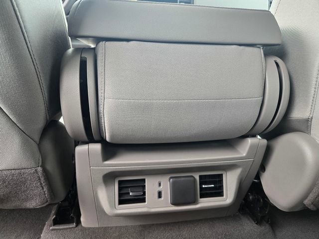 New 2026 GMC Sierra 1500 SLE w/ Preferred Package image 15