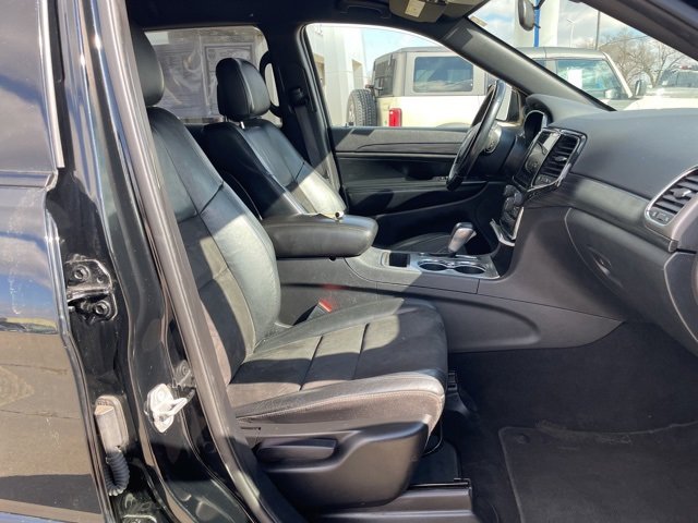 Used 2021 Jeep Grand Cherokee Laredo X image 15