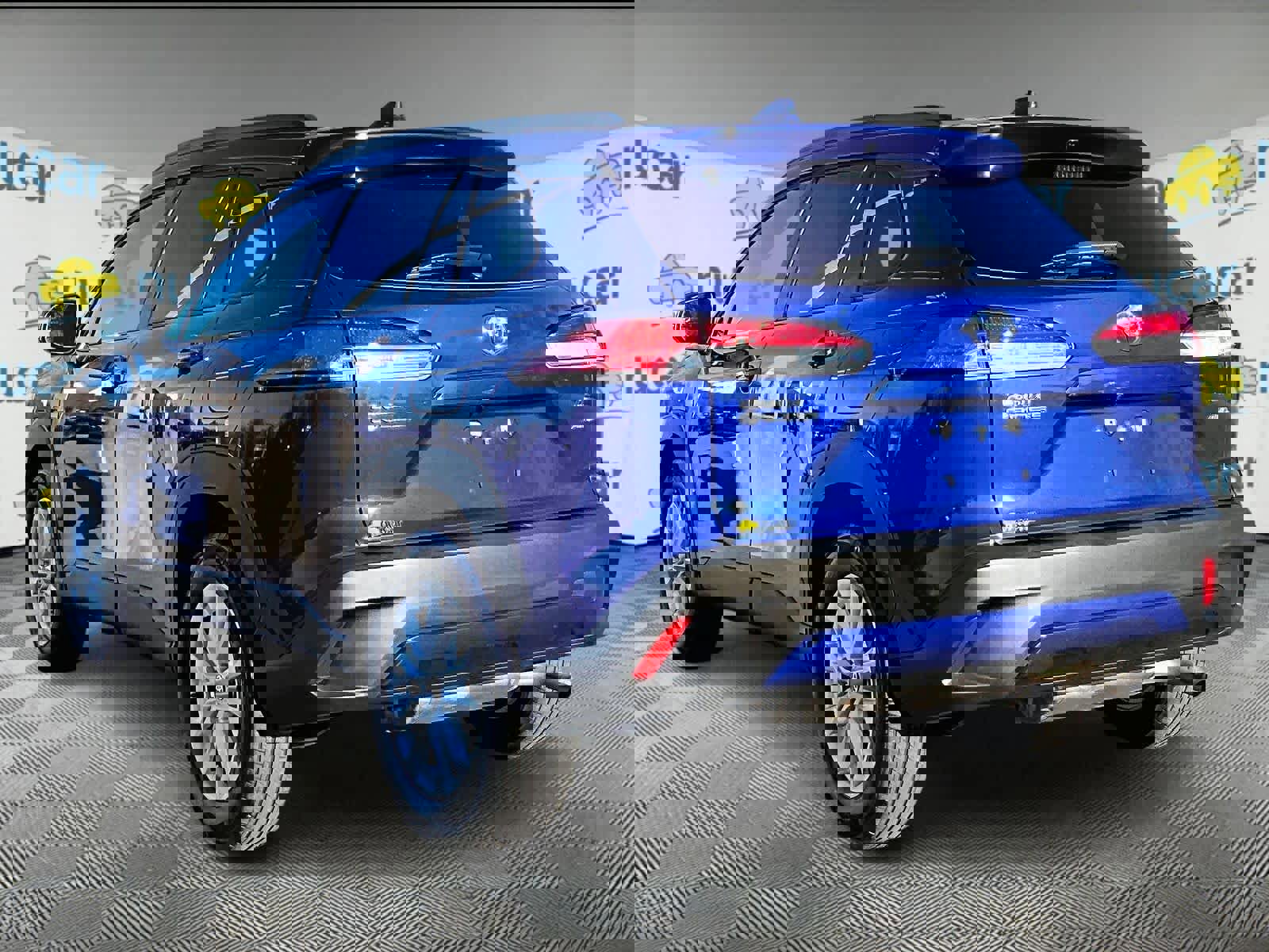 Used 2023 Toyota Corolla Cross LE image 4