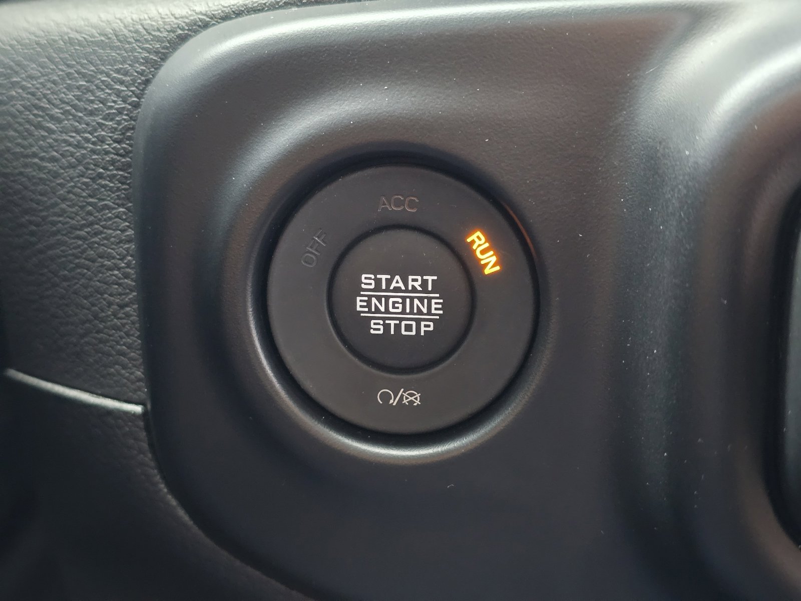 Used 2022 Jeep Gladiator Sport image 22