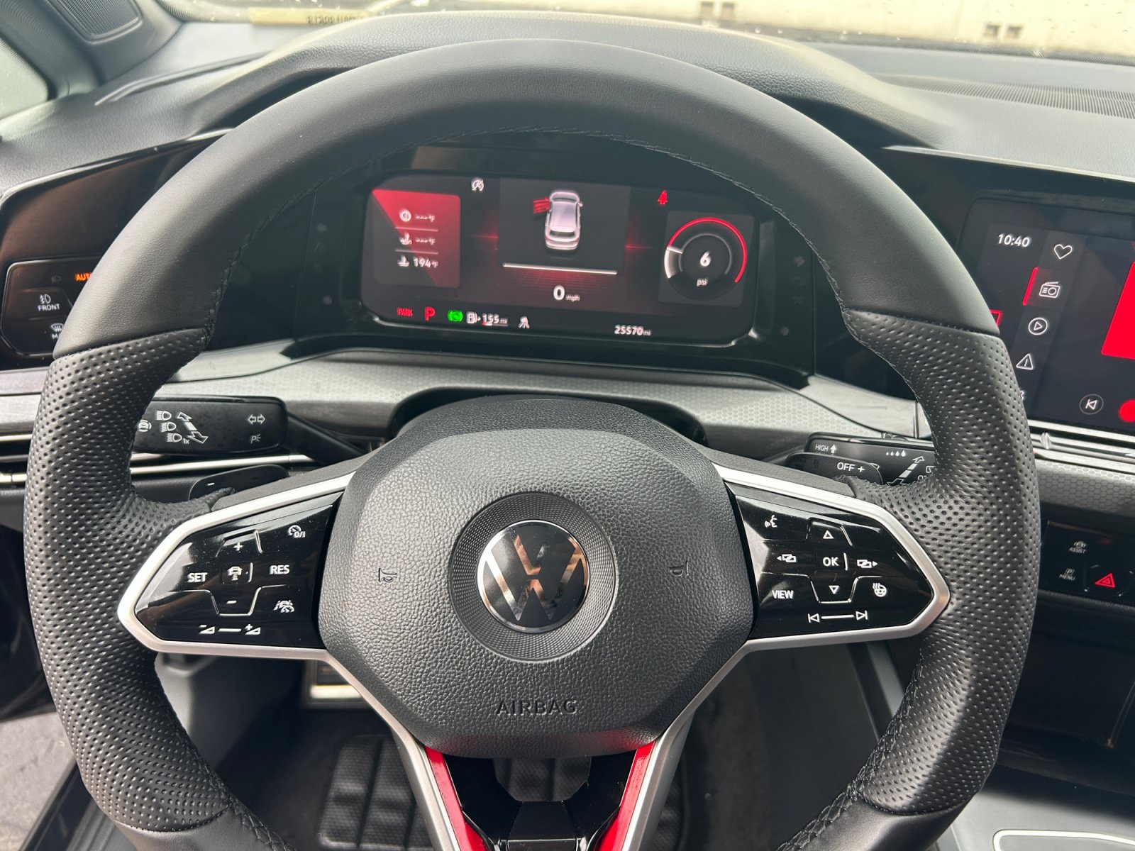 Used 2022 Volkswagen GTI SE FWD image 9