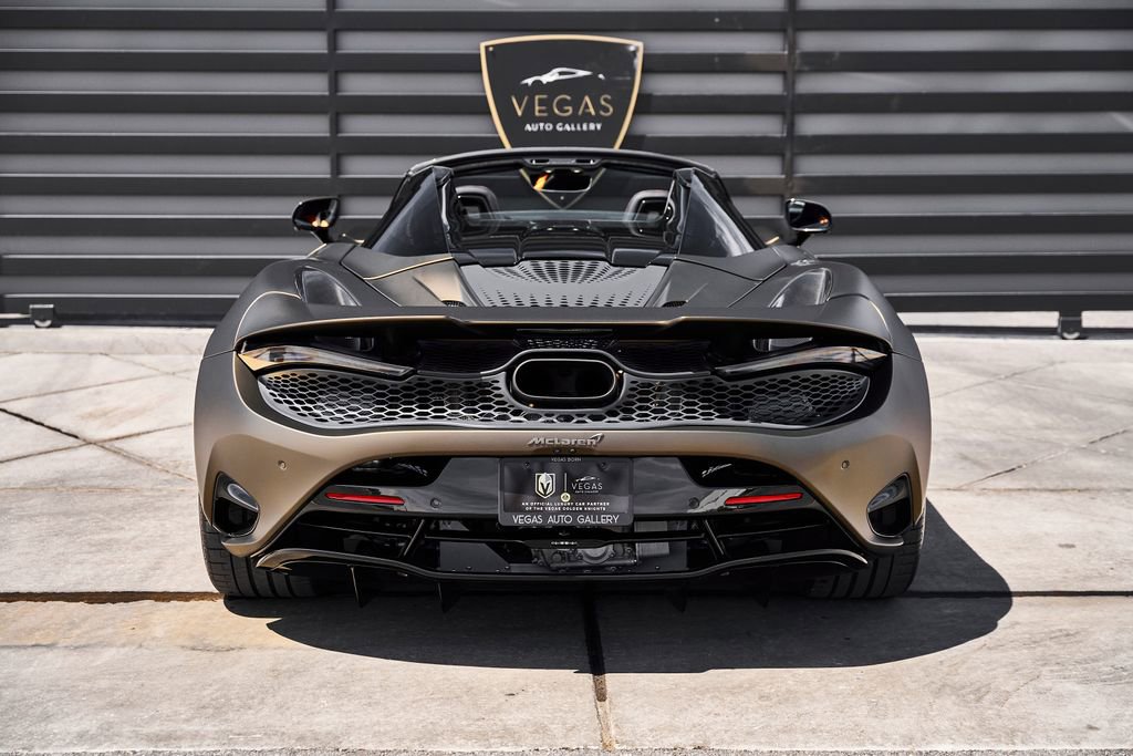 Used 2025 McLaren 750S Spider RWD image 24
