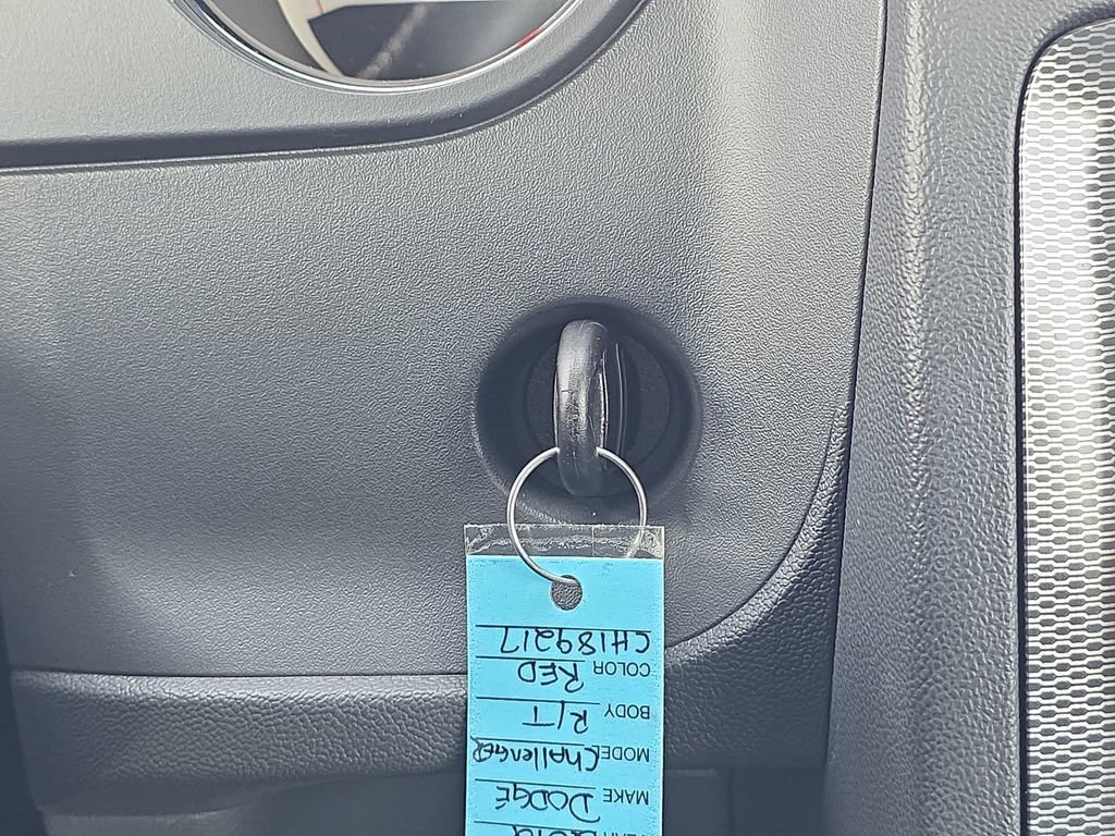 Used 2012 Dodge Challenger R/T image 19