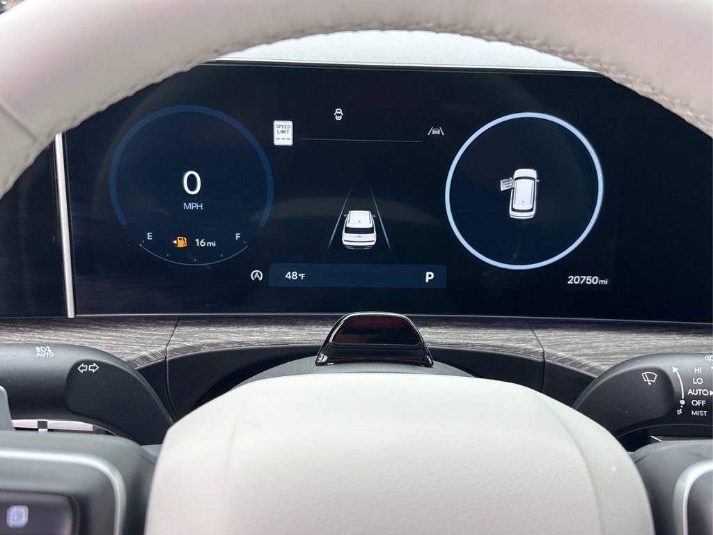 Used 2024 Hyundai Santa Fe Limited image 24