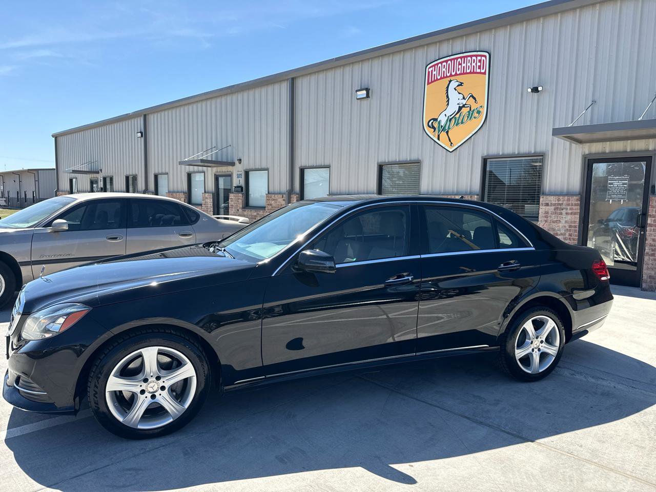 Used 2014 Mercedes-Benz E 250 BlueTEC 4MATIC Sedan image 16