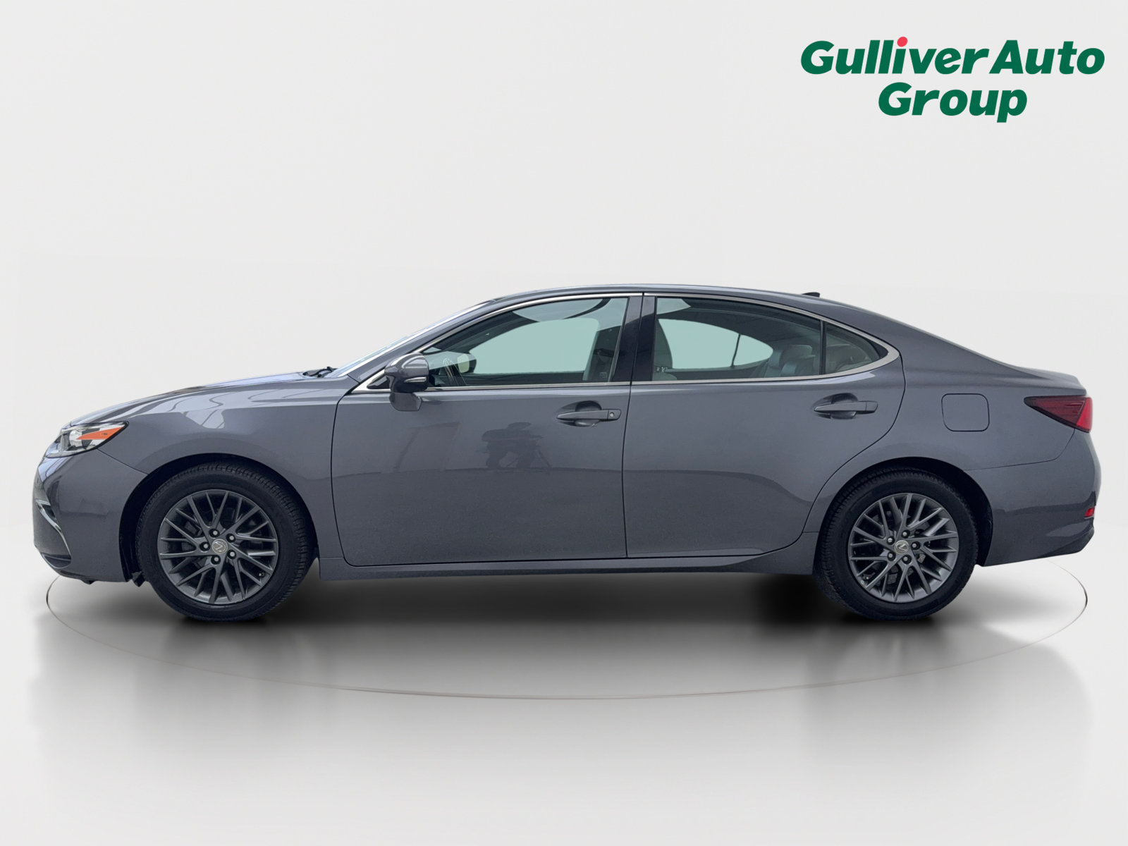 Used 2018 Lexus ES 350 w/ Navigation System Package FWD image 3