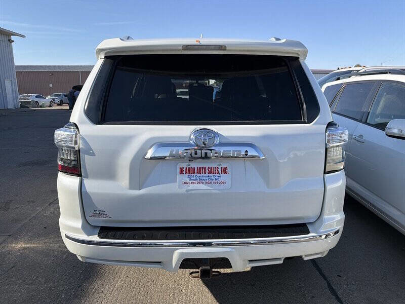 Used 2010 Toyota 4Runner Limited AWD/4WD image 5