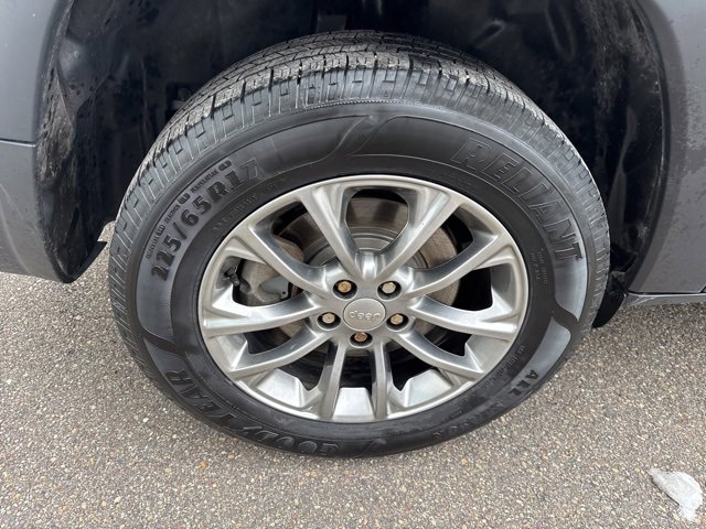 Used 2021 Jeep Cherokee Latitude Lux image 12