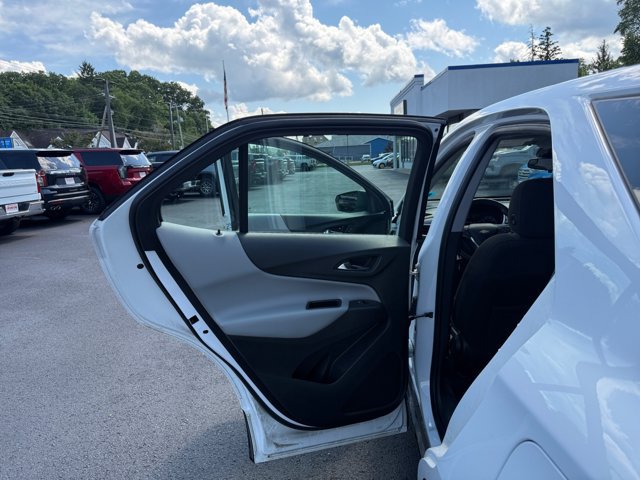 Used 2021 Chevrolet Equinox LS AWD/4WD image 24