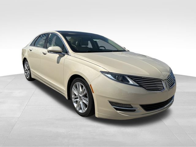 Used 2014 Lincoln MKZ w/ Equipment Group 102A Reserve FWD image 3