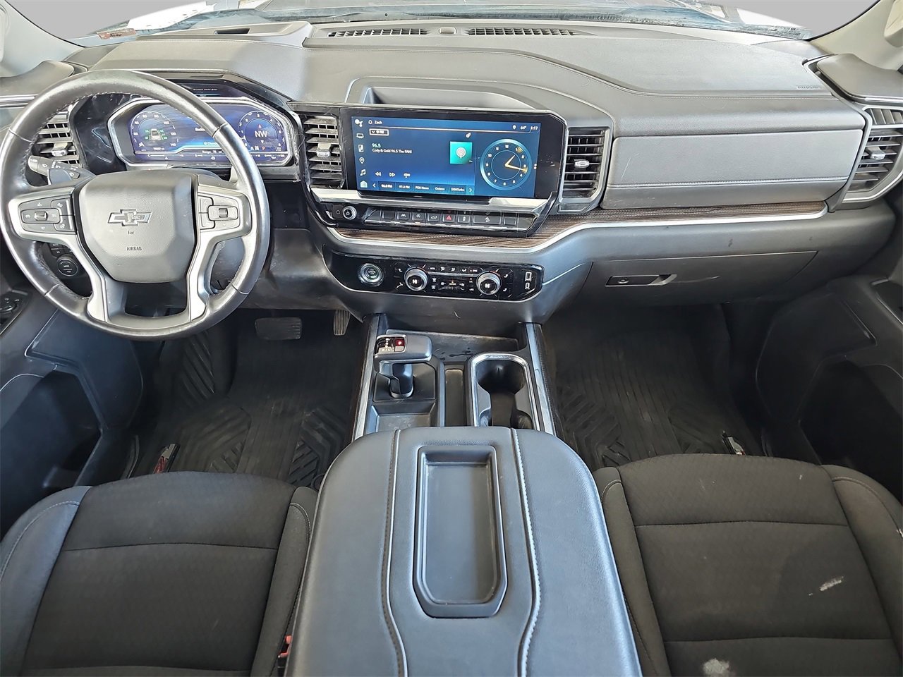 Used 2022 Chevrolet Silverado 1500 LT Trail Boss image 9