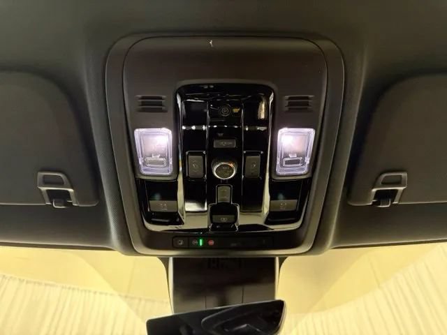 New 2026 GMC Yukon Elevation w/ Technology Package AWD/4WD image 18
