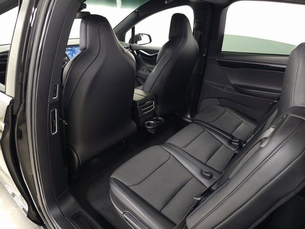 Used 2018 Tesla Model X 75D image 33