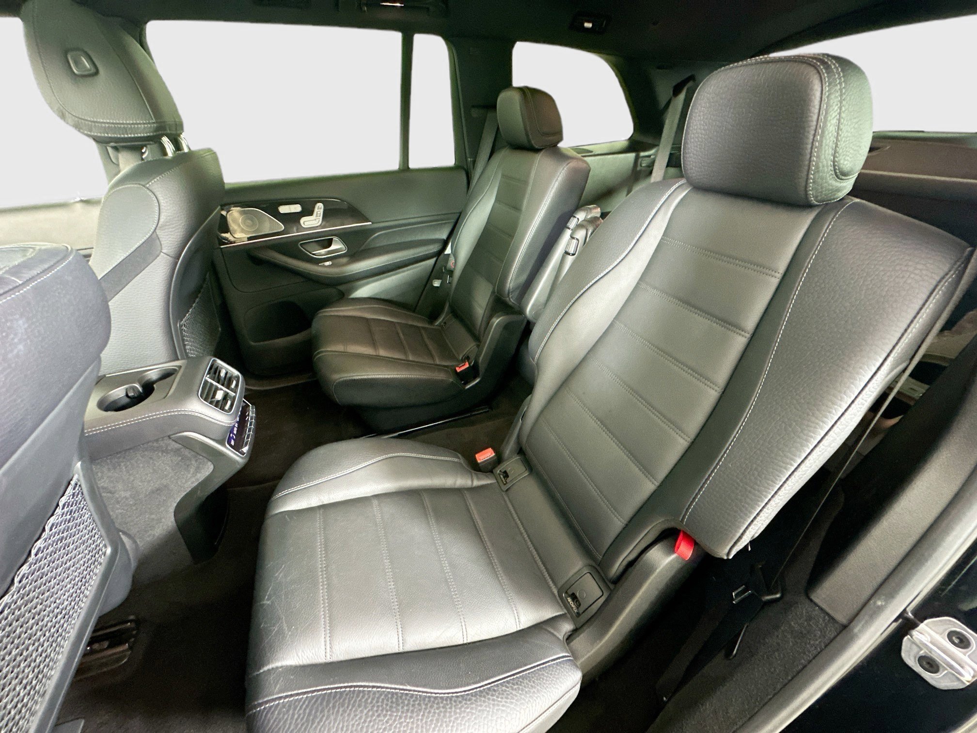 Used 2022 Mercedes-Benz GLS 450 4MATIC image 32