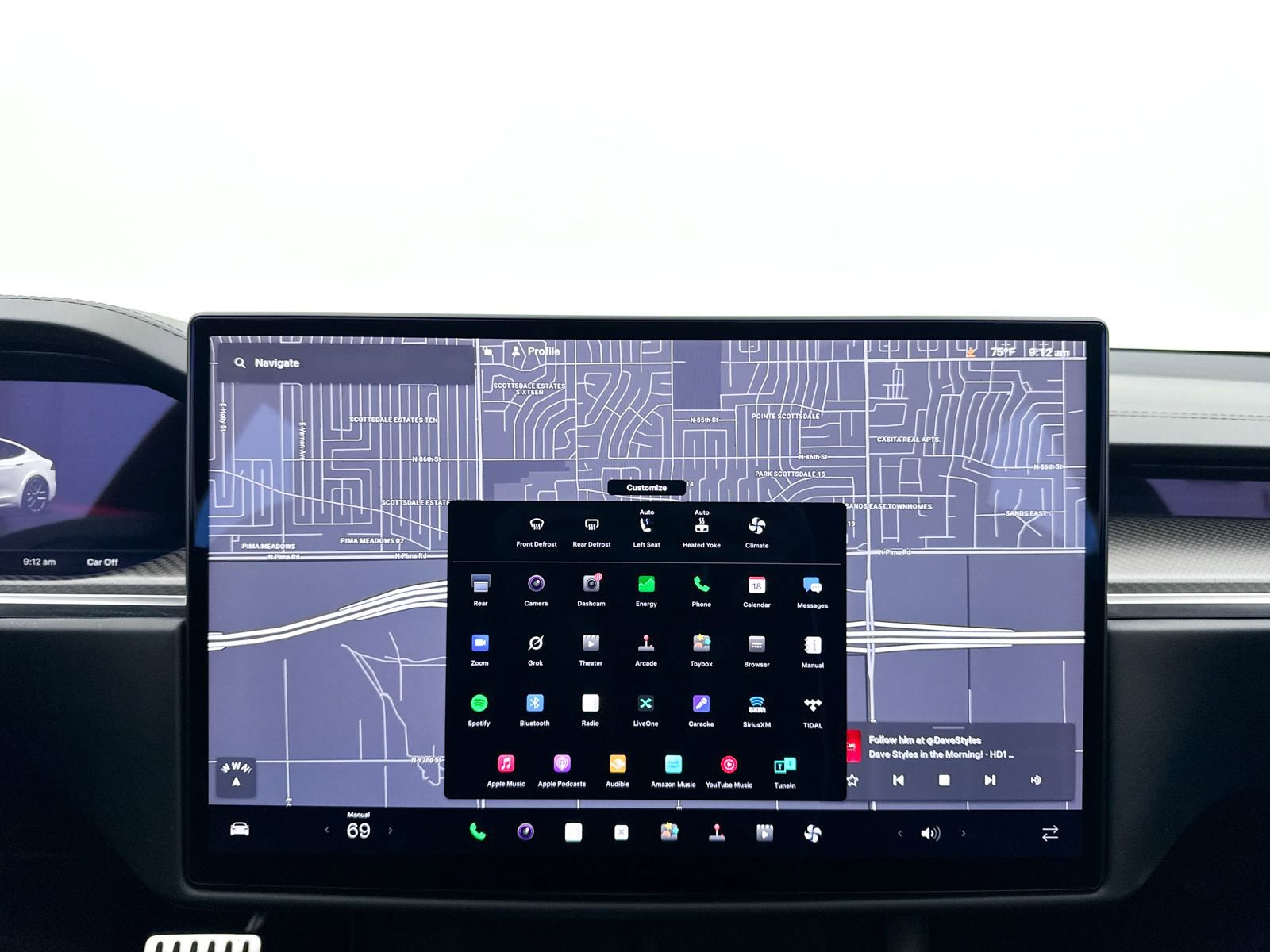 Used 2021 Tesla Model S Plaid image 26