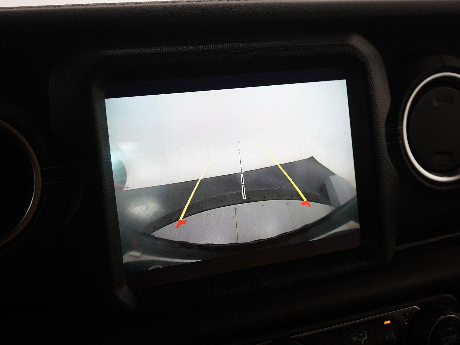 Used 2023 Jeep Wrangler Unlimited Rubicon 4xe w/ Safety Group image 26