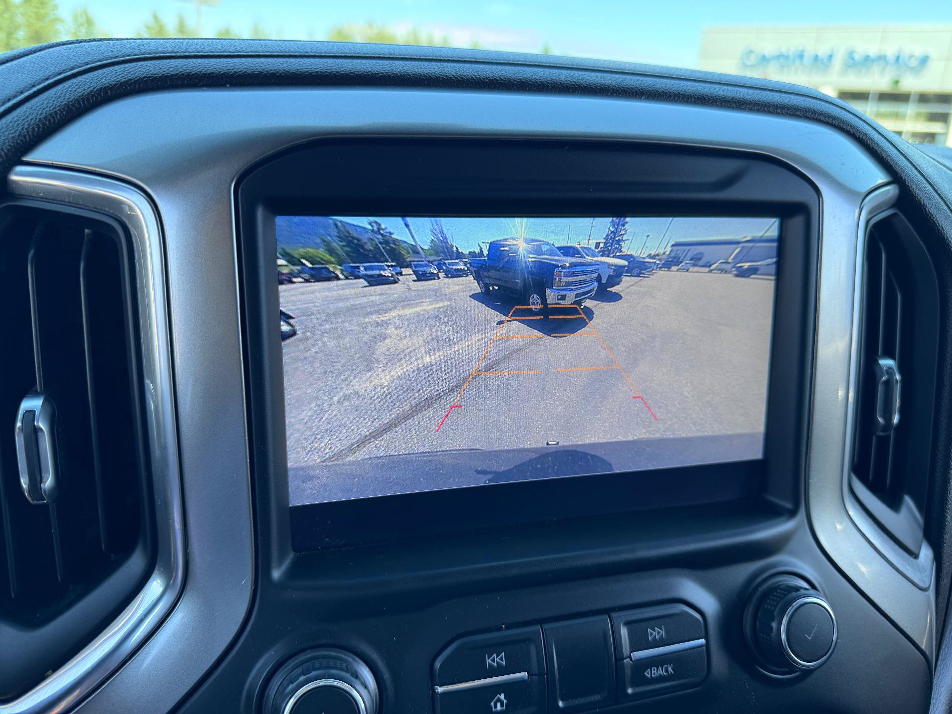 Used 2020 Chevrolet Silverado 1500 LT Trail Boss AWD/4WD image 31