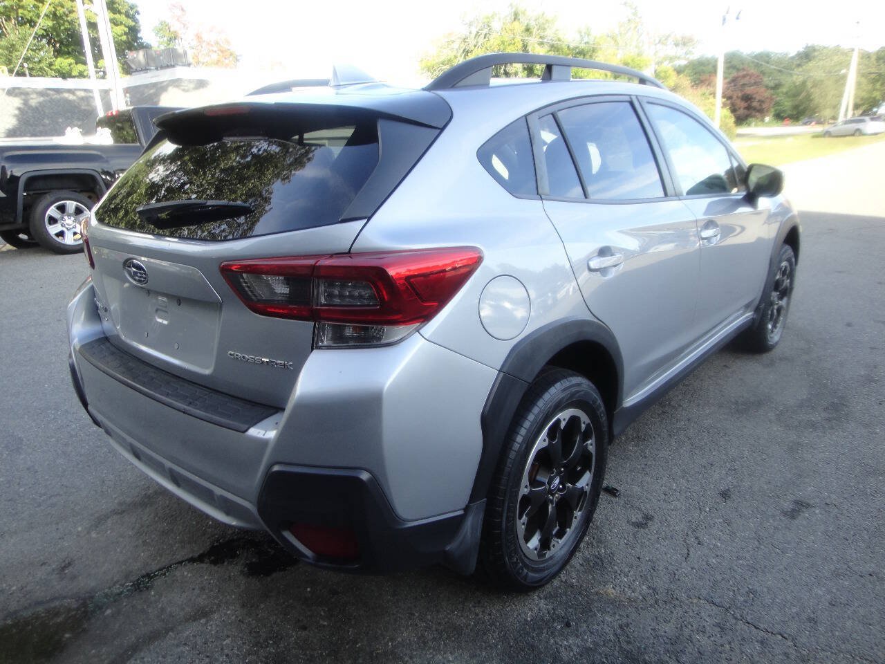 Used 2021 Subaru Crosstrek 2.0i Premium w/ Moonroof Package AWD/4WD image 4