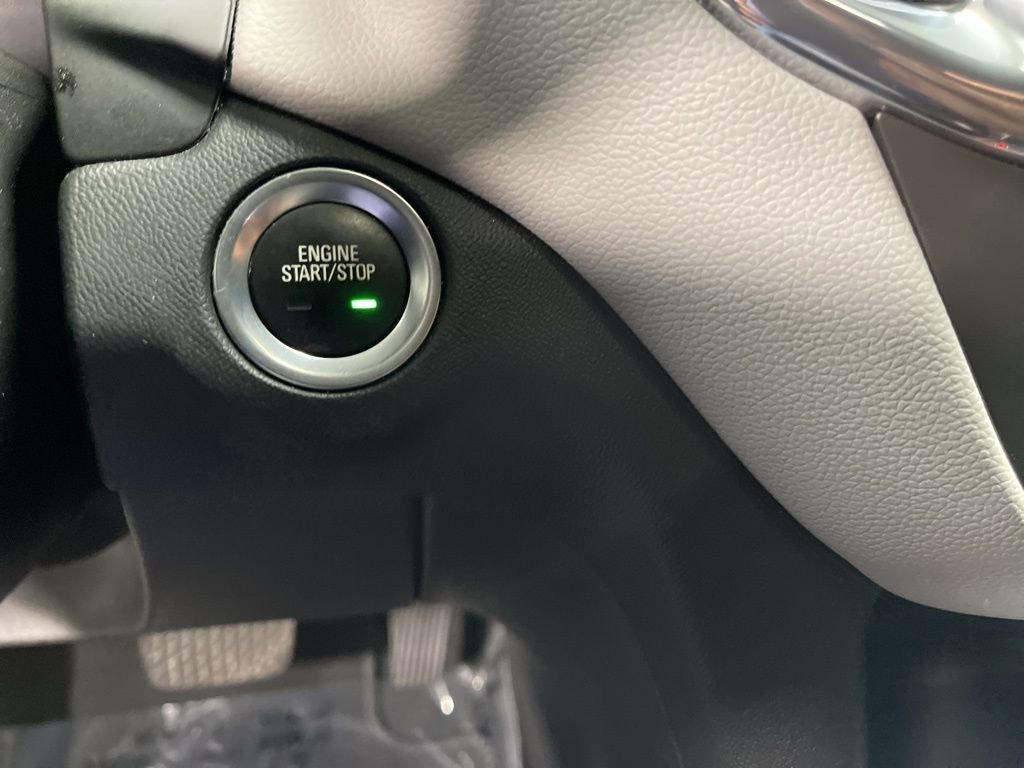 Used 2023 Chevrolet Equinox LS w/ LS Convenience Package FWD image 29