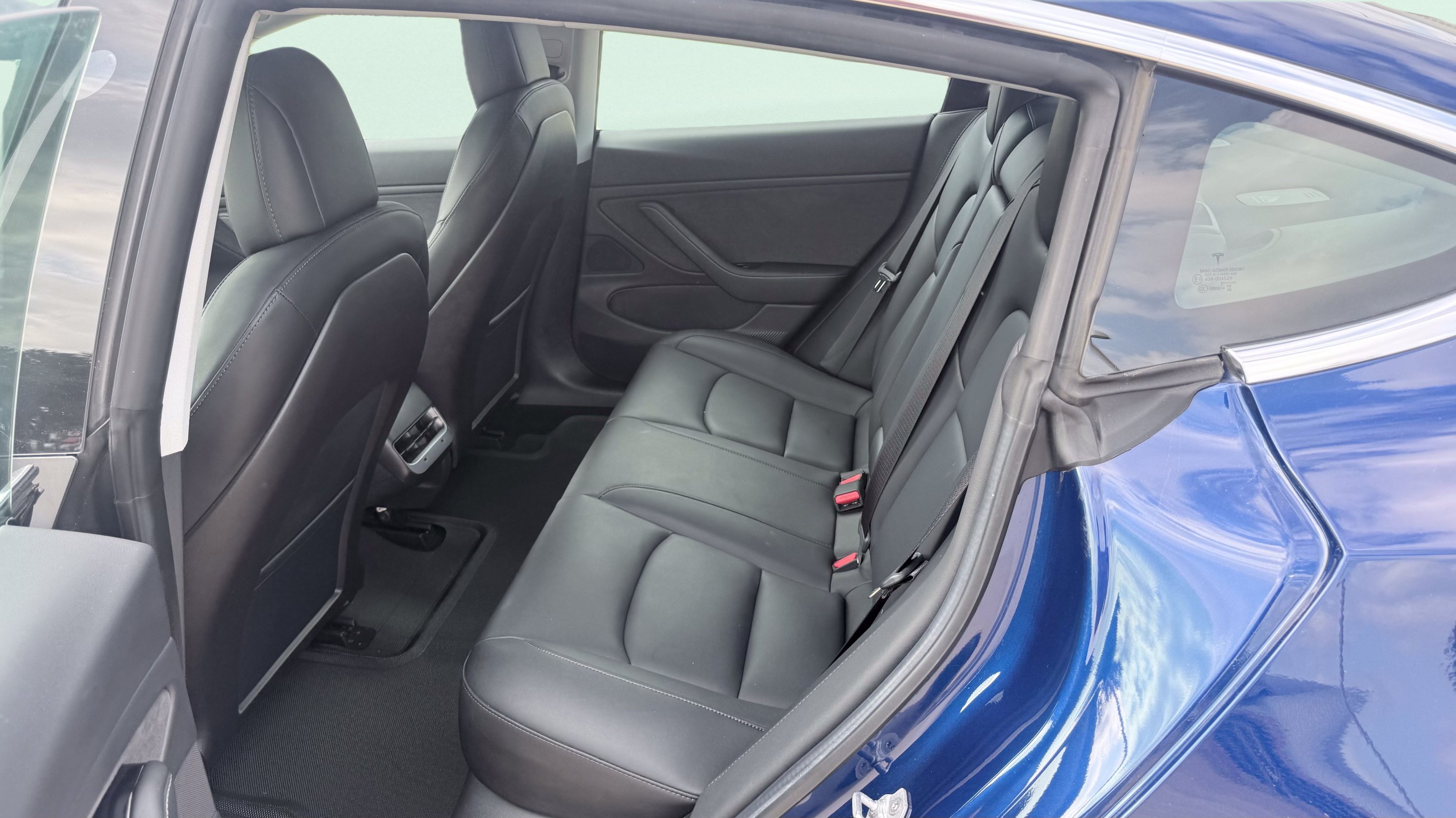 Used 2019 Tesla Model 3 Standard Range RWD image 27