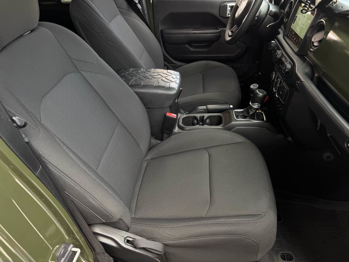 Used 2023 Jeep Gladiator Sport AWD/4WD image 21