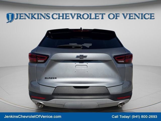 New 2026 Chevrolet Blazer LT w/ Sound & Technology Package FWD image 6
