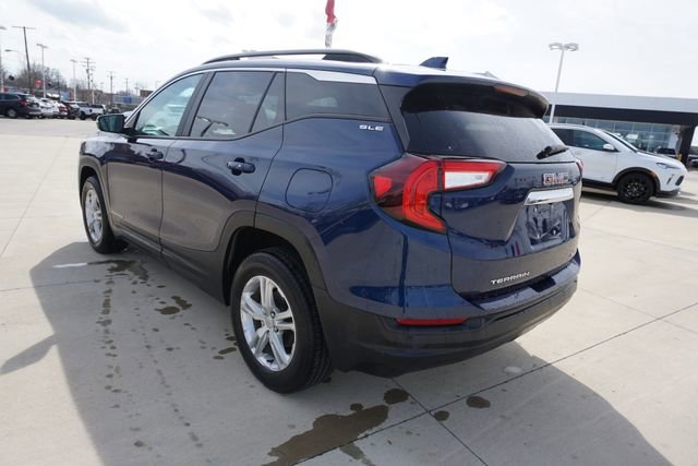 Used 2022 GMC Terrain SLE w/ Driver Convenience Package image 7