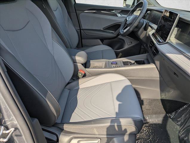 New 2026 Volkswagen Tiguan SE R-Line FWD image 28